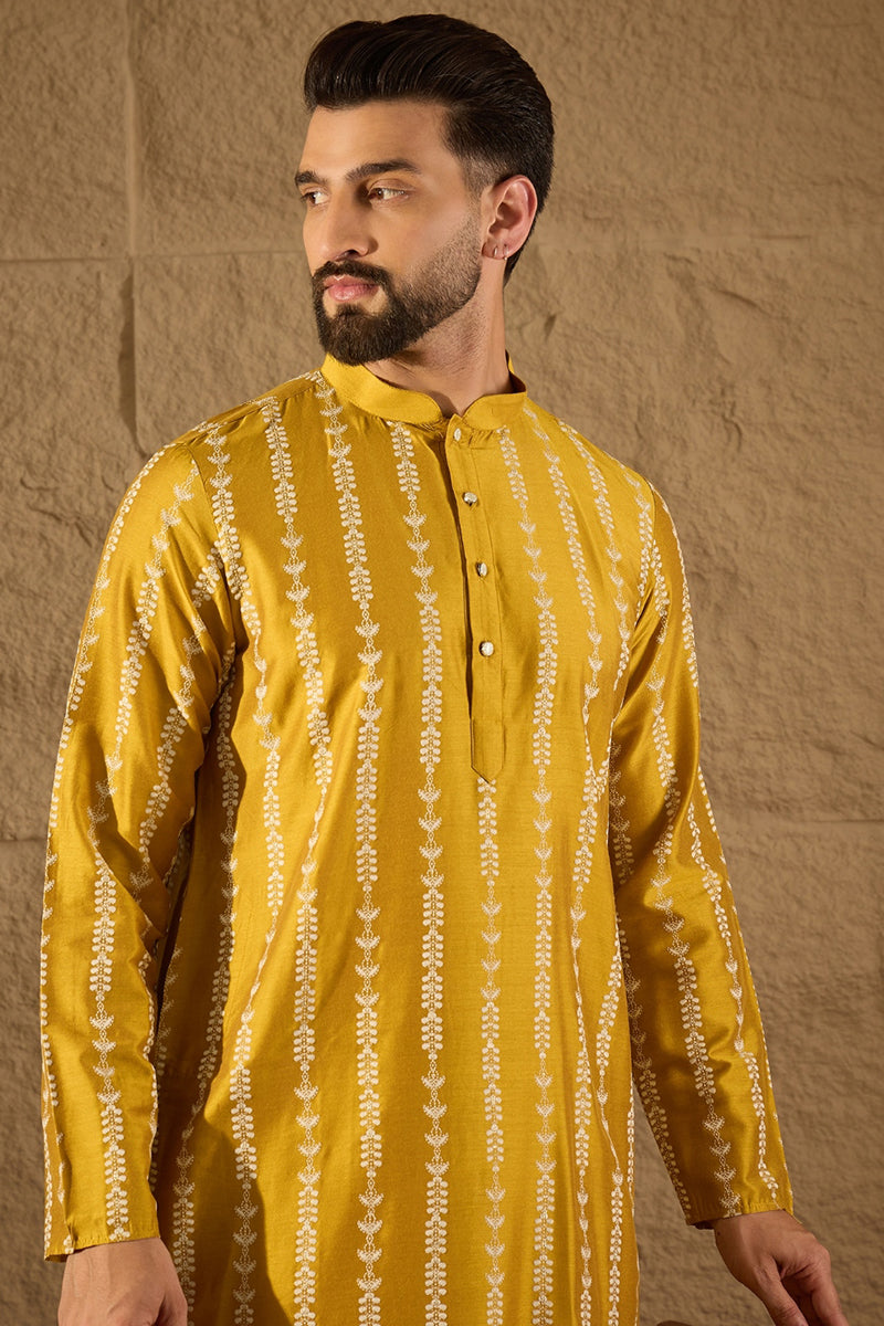 Yellow Viscose Rayon Ethnic Motifs Printed Straight Kurta MKU1282
