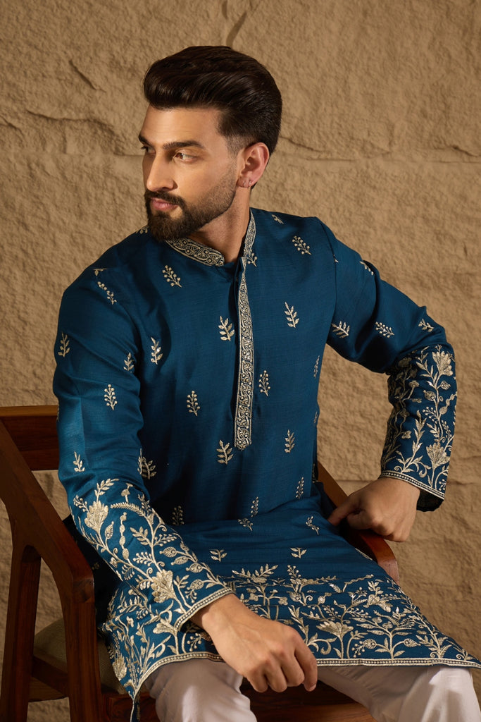 Blue Vertican Solid Embroidered Straight Kurta MKU1315