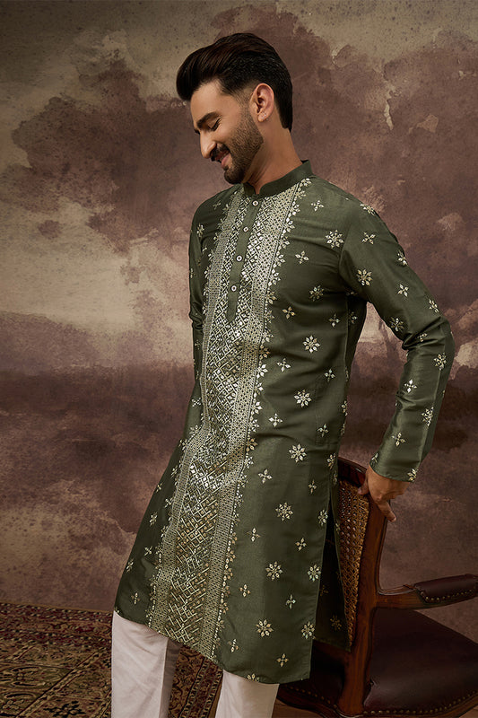 Green Silk Blend Solid Embroidered Straight Kurta With Pant Set MKSET1419