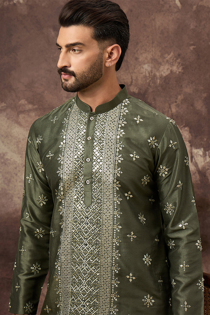 Green Silk Blend Solid Embroidered Straight Kurta MKU1419