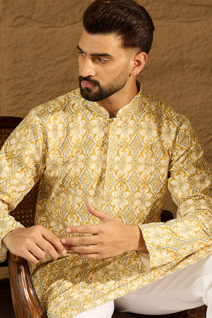 Yellow Viscose Rayon Geometric Printed Straight Kurta with Trouser MKSET1601