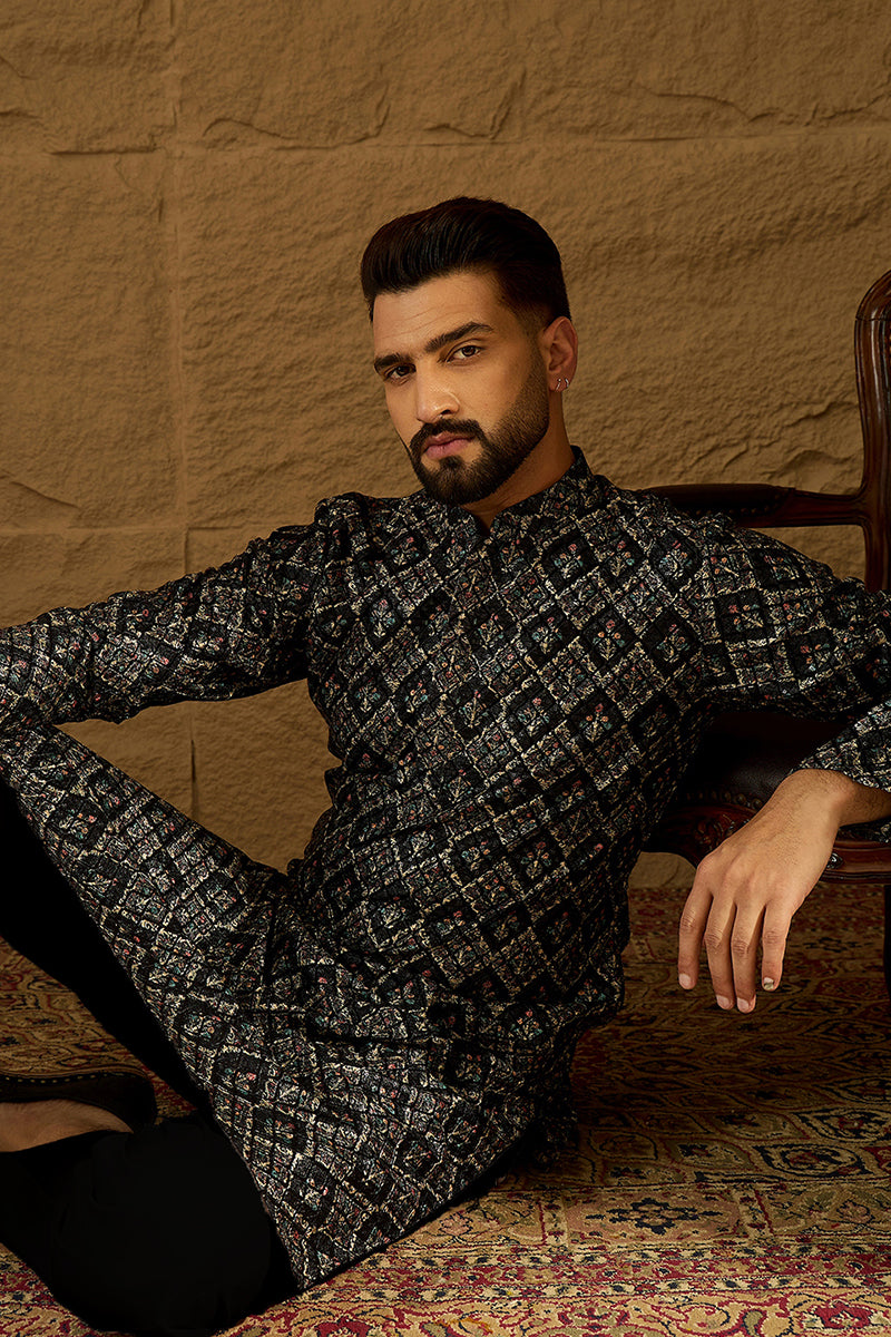 Black Viscose Rayon Geometric Printed Straight Kurta with Trouser MKSET1608