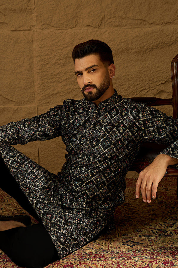 Black Viscose Rayon Geometric Printed Straight Kurta with Trouser MKSET1608