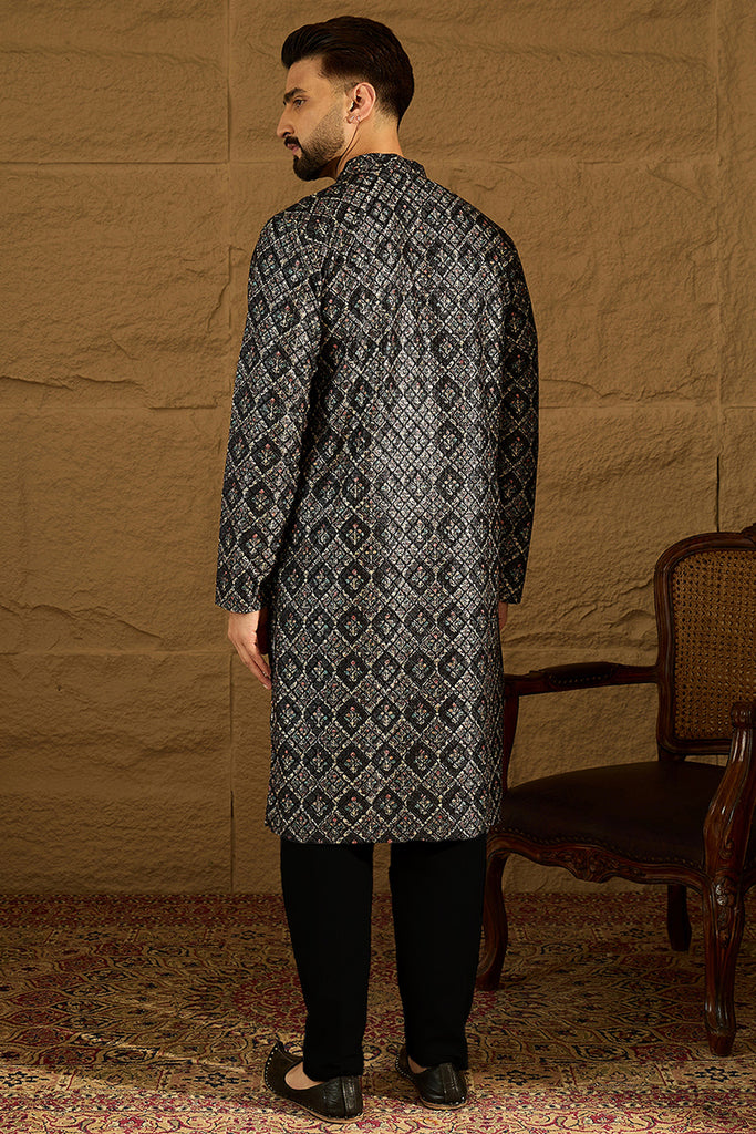 Black Viscose Rayon Geometric Printed Straight Kurta with Trouser MKSET1608