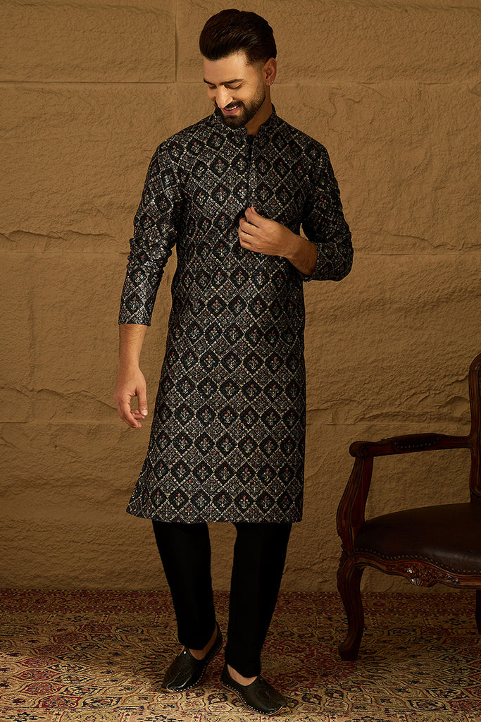 Black Viscose Rayon Geometric Printed Straight Kurta with Trouser MKSET1608
