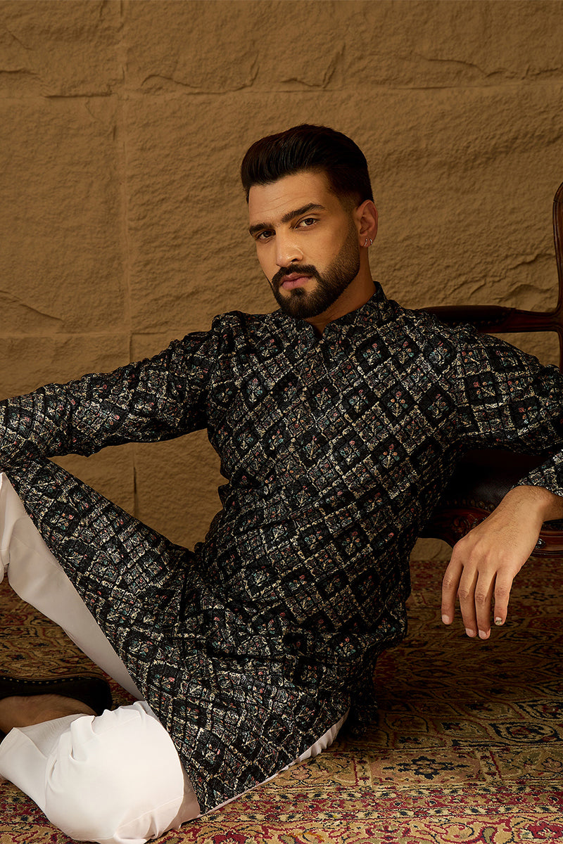 Black Viscose Rayon Geometric Printed Straight Kurta MKU1608