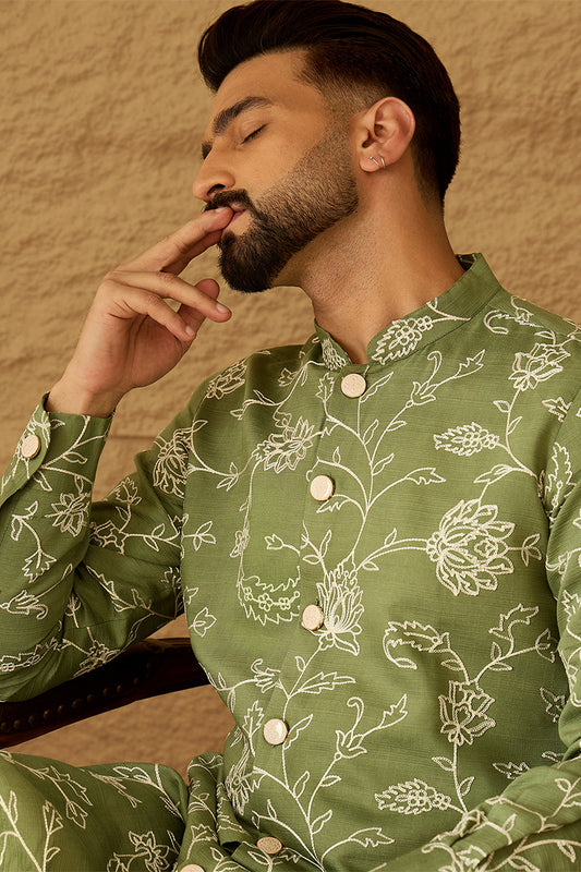 Green Viscose Rayon Solid Embroidered Straight Kurta MKU1706