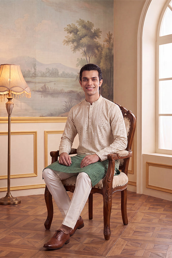 Green Silk Blend Solid Embroidered Kurta With Trouser MKSET1722