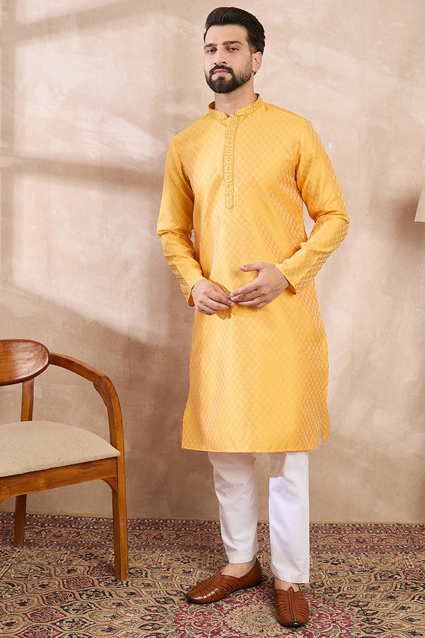 Yellow Silk Blend Solid Embroidered Straight Kurta MKU1837