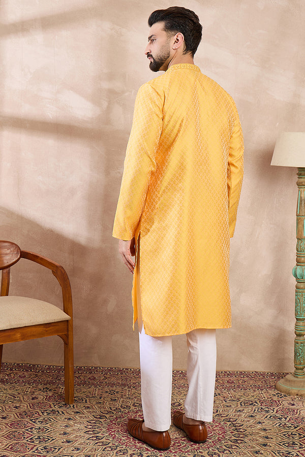 Yellow Silk Blend Solid Embroidered Straight Kurta MKU1837