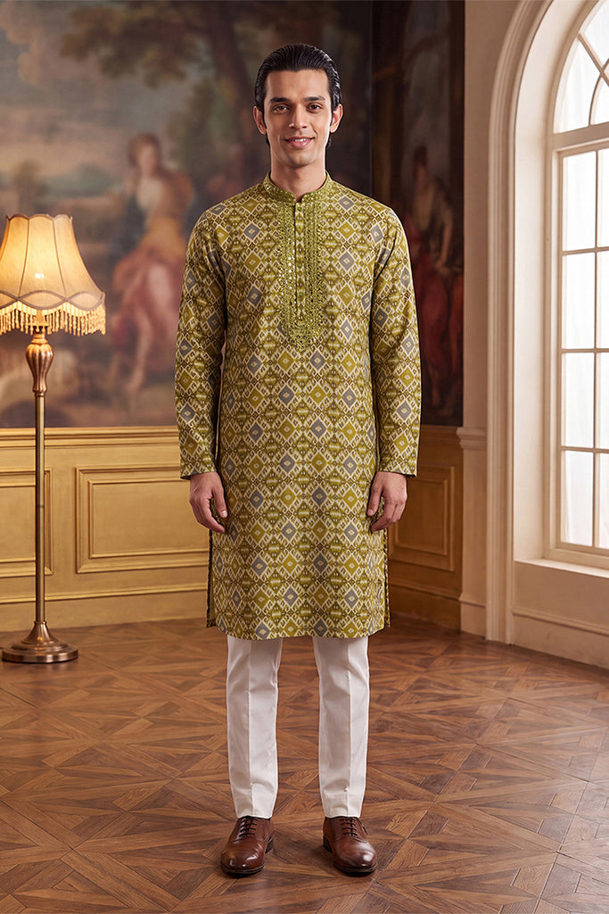 Green Silk Blend Ethnic Motifs Ikat Printed Kurta With Trouser MKSET1894
