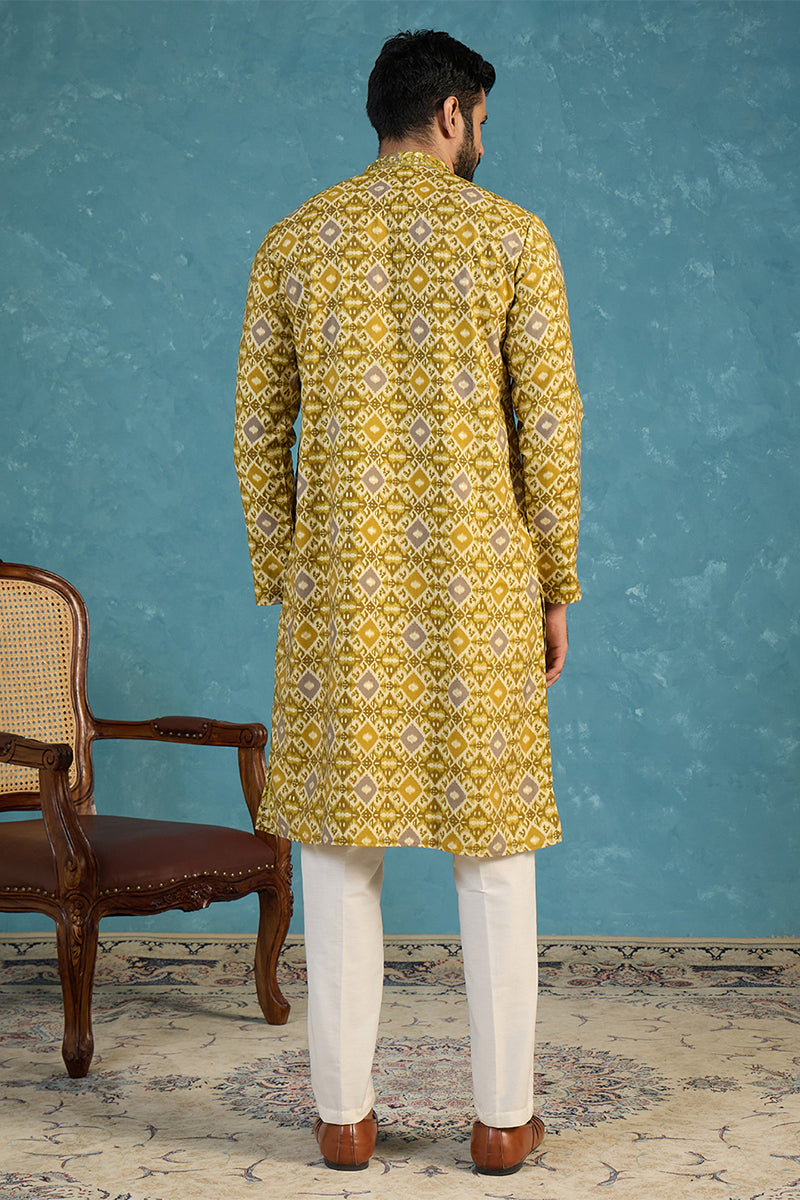 Green Silk Blend Ethnic Motifs Ikat Printed Kurta With Trouser MKSET1894