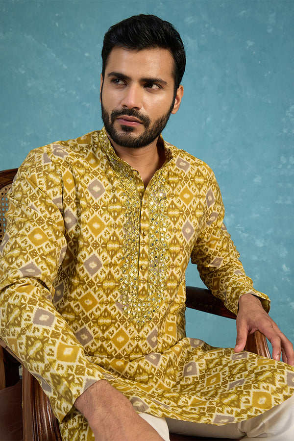 Green Silk Blend Ethnic Motifs Ikat Printed Kurta With Trouser MKSET1894