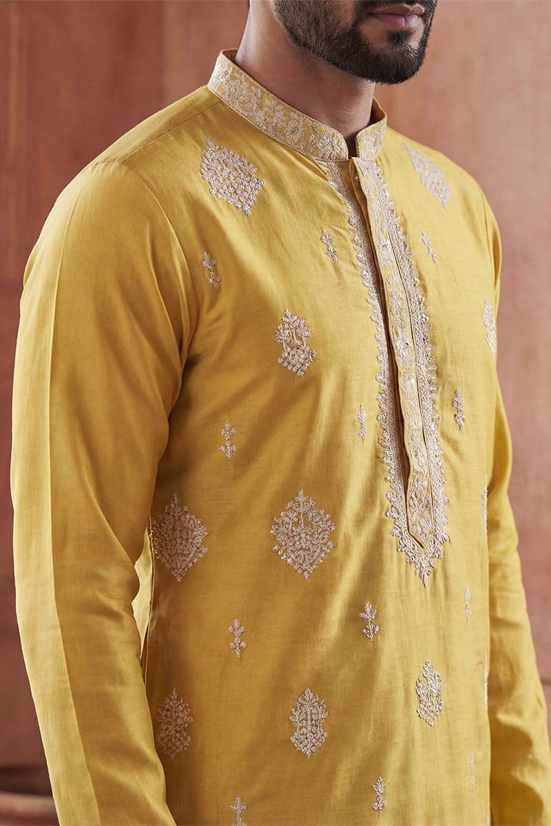 Yellow Silk Blend Solid Embroidered Kurta With Trouser MKSET2044