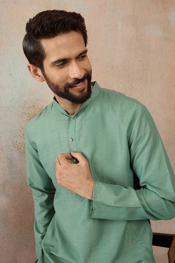 Green Silk Blend Solid Solid Kurta MKU2221