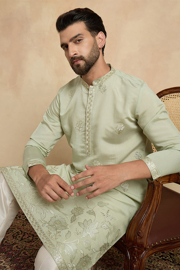 Green Silk Blend Solid Embroidered Thread Work Kurta With Trouser MKSET2405
