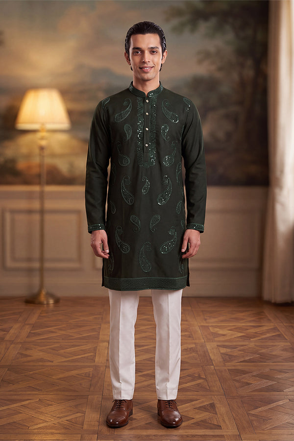 Green Silk Blend Solid Embroidered Kurta With Trouser MKSET2424
