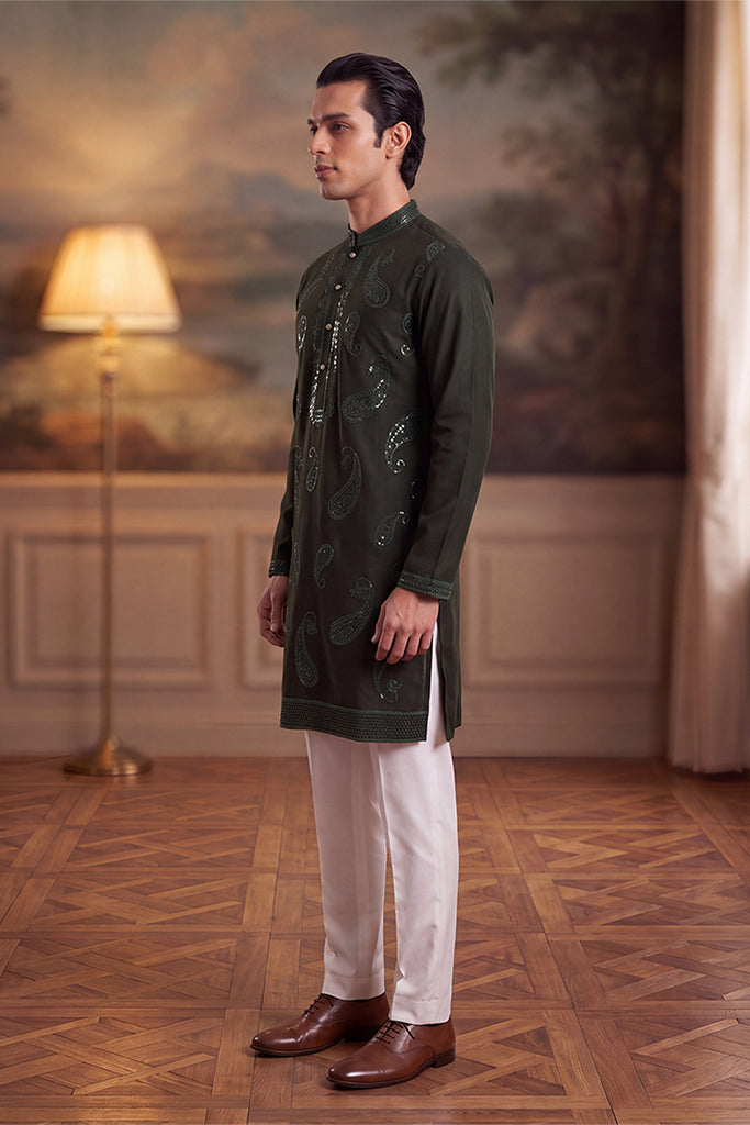 Green Silk Blend Solid Embroidered Kurta MKU2424