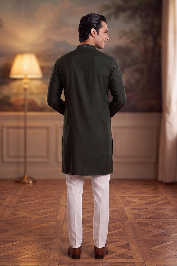 Green Silk Blend Solid Embroidered Kurta MKU2424