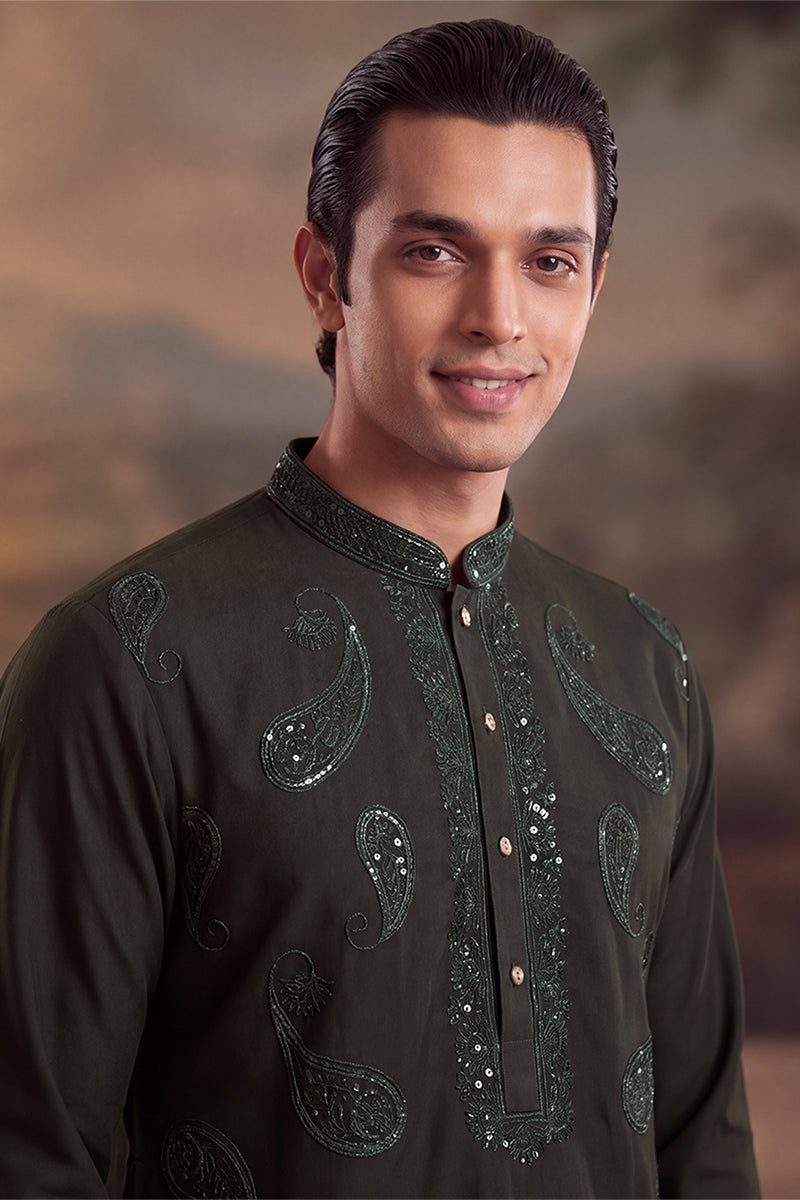 Green Silk Blend Solid Embroidered Kurta MKU2424