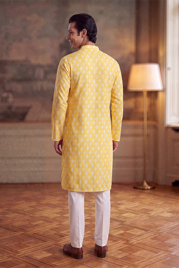 Yellow Linen Ikkat Print Regular Kurta With Trouser MKSET2429
