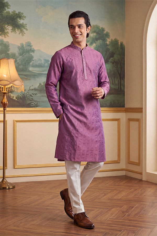 Purple Jacquard Ethnic Motifs Embroidered Thread Work Kurta MKU2583