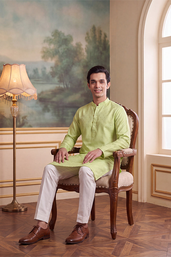 Green Jacquard Ethnic Motifs Woven Design Kurta MKU2641