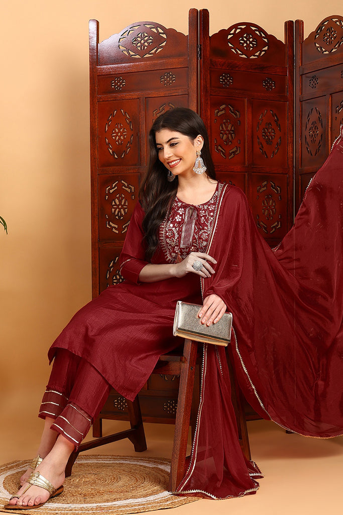 Red Silk Blend Embroidered Kurta Pant With Dupatta PKSKD1789