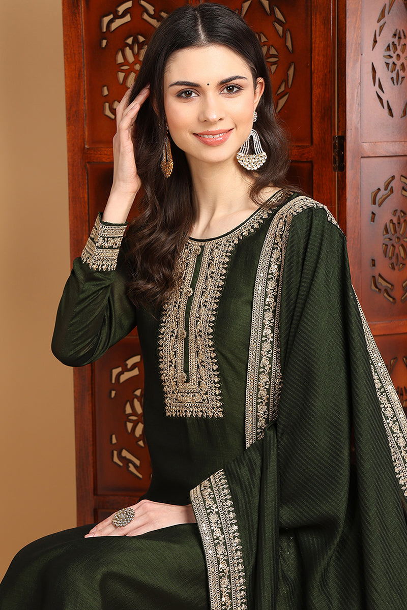 Green Silk Blend Solid Embroidered Straight Style Suit Set PKSKD2263