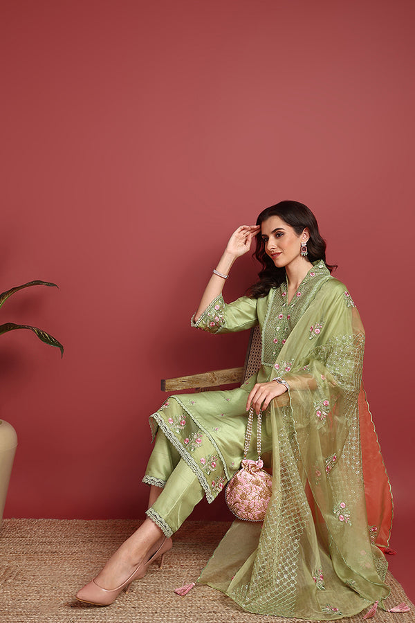 Green Silk Blend Solid Embroidered Straight Suit Set PKSKD2428