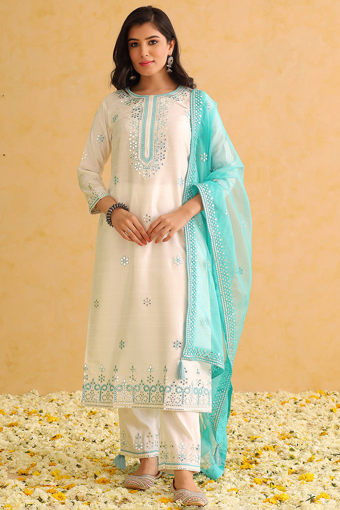 White Silk Blend Embroidered Straight Style Suit Set PKSKD2478