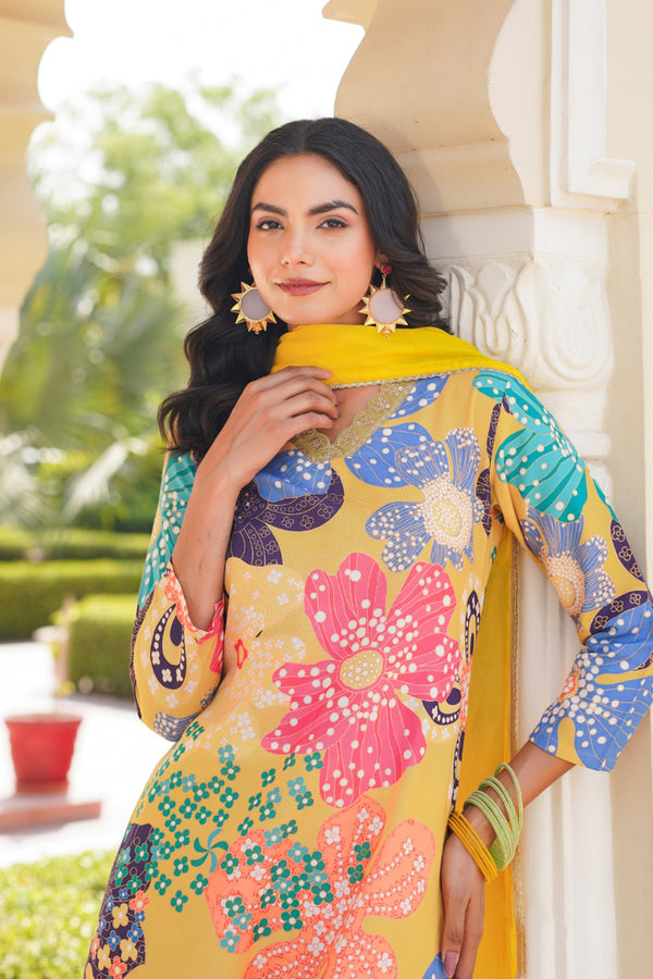 Yellow Floral Printed Cotton Blend Straight Suit Set PKSKD2492