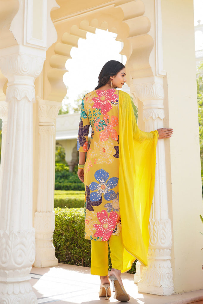 Yellow Floral Printed Cotton Blend Straight Suit Set PKSKD2492