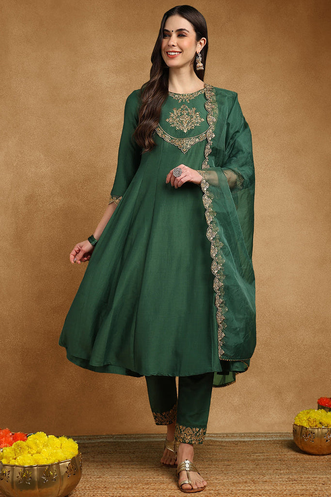 Green Silk Blend Solid Embroidered Anarkali Suit Set With Trouser Bottom PKSKD2733