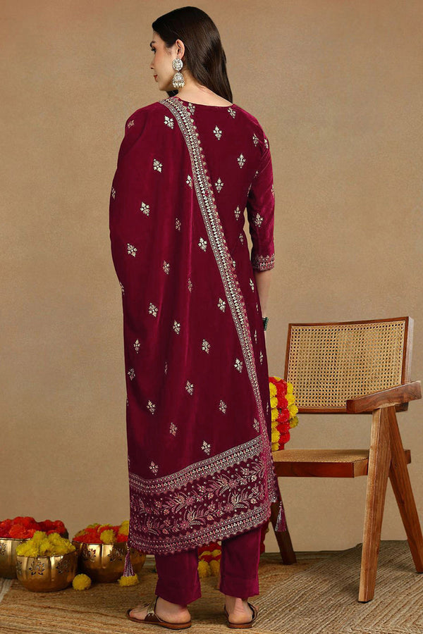 Red Velvet Ethnic Motifs Printed Straight Suit Set PKSKD2767