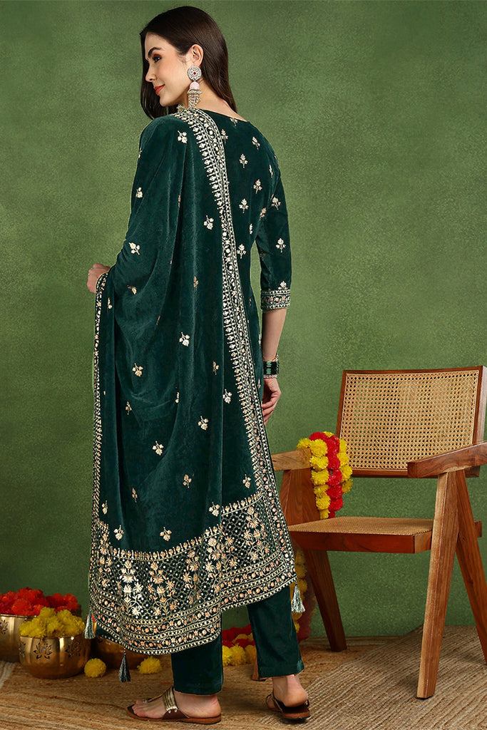 Green Velvet Ethnic Motifs Printed Straight Suit Set PKSKD2772