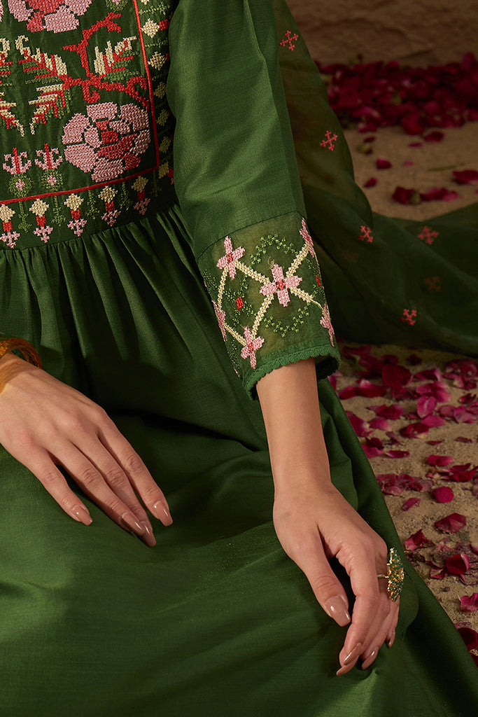 Green Silk Blend Solid Embroidered Straight Kurta Trouser and Dupatta PKSKD2982