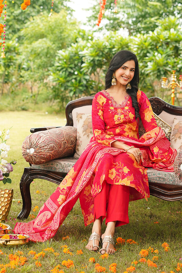 Red Rayon Blend Floral Straight Kurta Trousers With Dupatta PKSKD3051