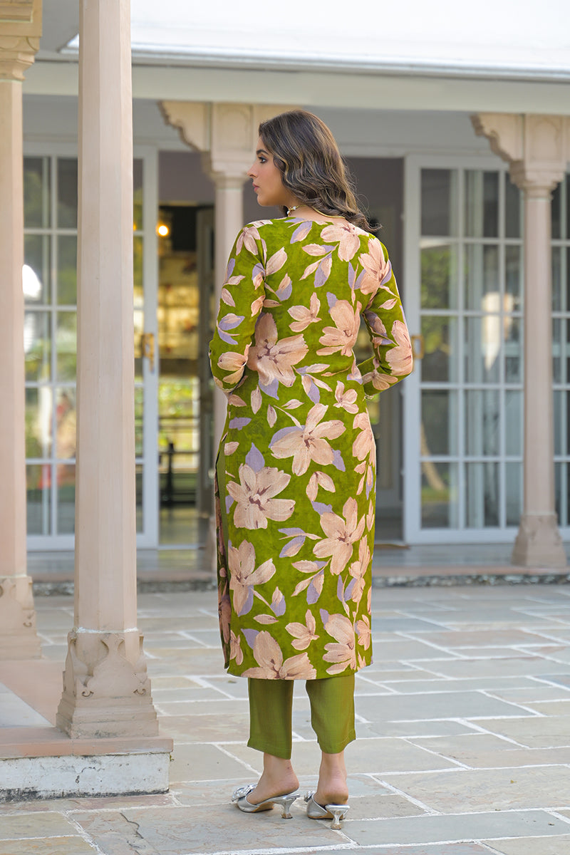 Green Viscose Floral Printed Straight Kurta Trousers With Dupatta PKSKD3140