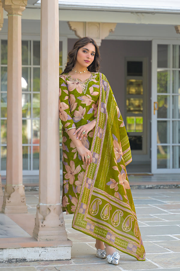 Green Viscose Floral Printed Straight Kurta Trousers With Dupatta PKSKD3140