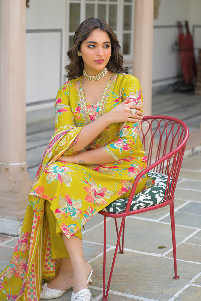Yellow Viscose Floral Printed Straight Kurta Trousers With Dupatta PKSKD3153
