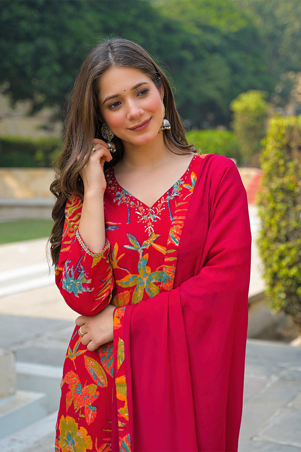 Pink Viscose Rayon Floral Printed Straight Kurta Trousers With Dupatta PKSKD3160
