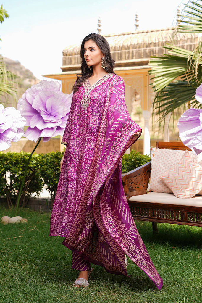 Purple Silk Blend Floral Embroidered Straight Kurta Trousers With Dupatta SKSKD3121