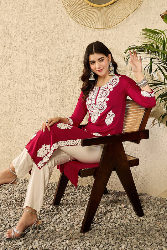 Red Viscose Rayon Solid Embroidered Chikankari Straight Kurta VCK9782