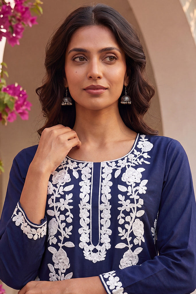 Turquoise Blue Viscose Rayon Solid Embroidered Regular Kurta VCK9799