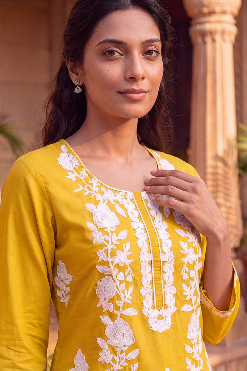 Yellow Viscose Rayon Solid Embroidered Regular Kurta VCK9816