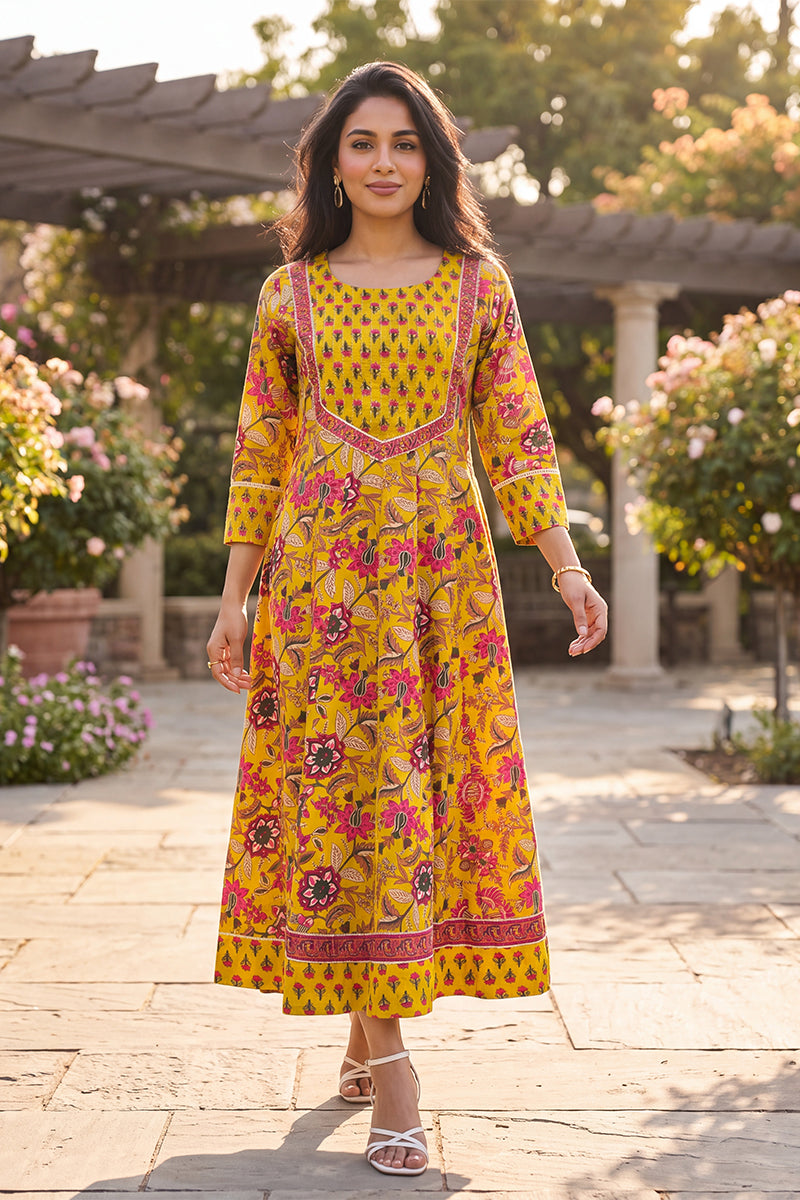 Yellow Floral Printed Cotton Blend Kurta VCK9835