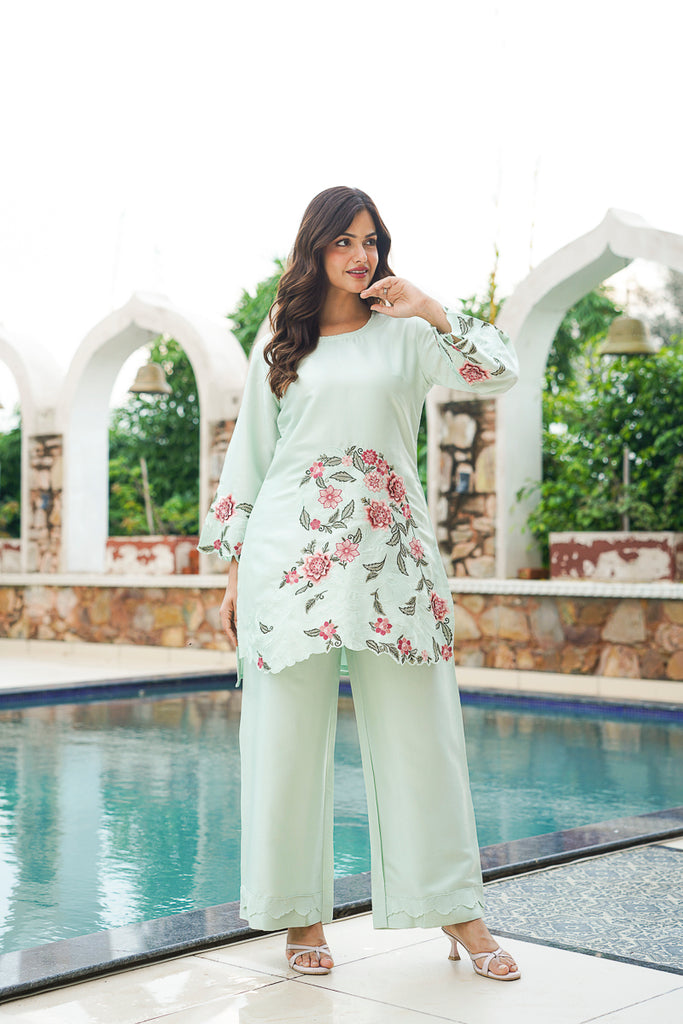 Green Silk Blend Solid Embroidered Coord Sets VCORD1171