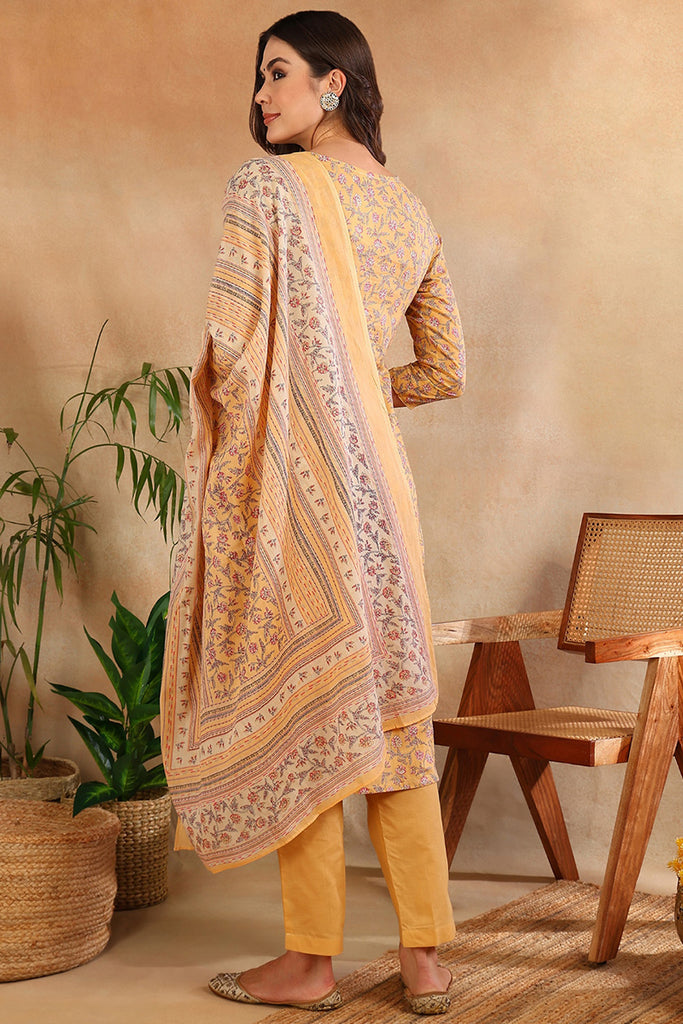 Cotton Blend Peach Printed Straight Kurta Pant With Dupatta VKSKD1901