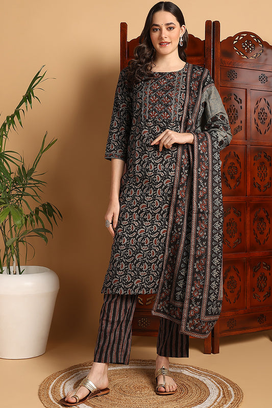 Black Pure Cotton Floral Printed Suit Set VKSKD2145